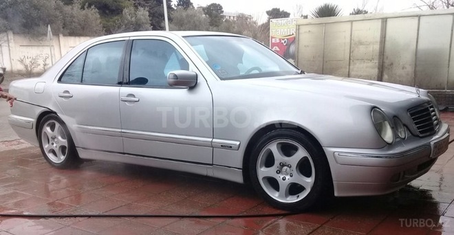 Mercedes E 240 2000, 208,232 km - 2.4 л - Bakı