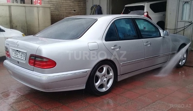 Mercedes E 240 2000, 208,232 km - 2.4 л - Bakı