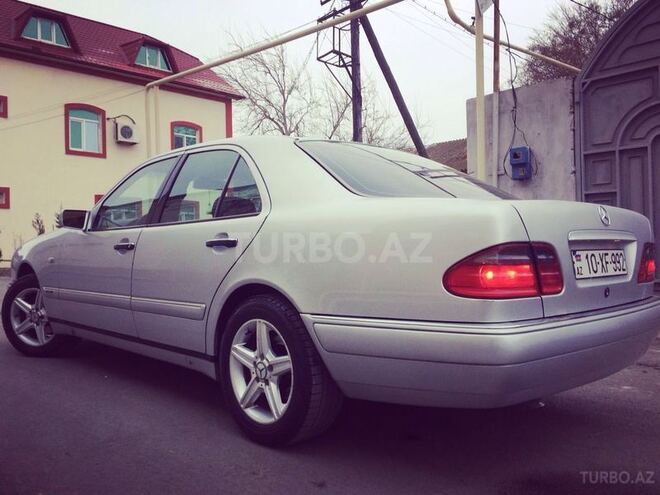 Mercedes E 230 1997, 256,876 km - 2.3 l - Bakı