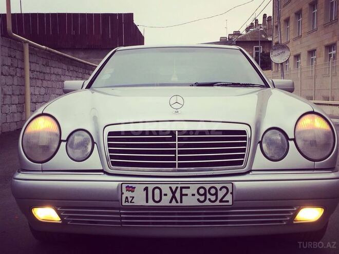 Mercedes E 230 1997, 256,876 km - 2.3 l - Bakı