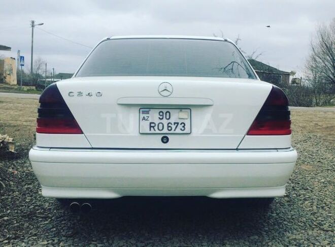 Mercedes C 240 1997, 200,000 km - 2.4 l - Salyan