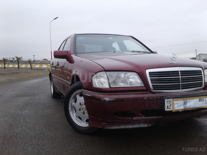 Mercedes C 240 1999, 286,000 km - 2.4 l - Gəncə
