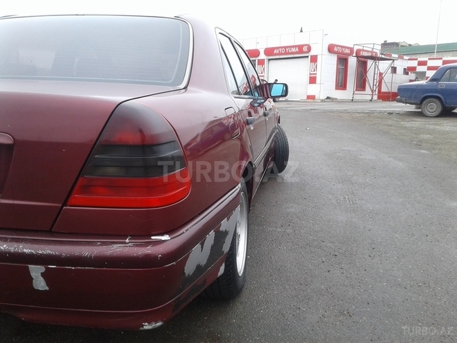 Mercedes C 240 1999, 286,000 km - 2.4 l - Gəncə