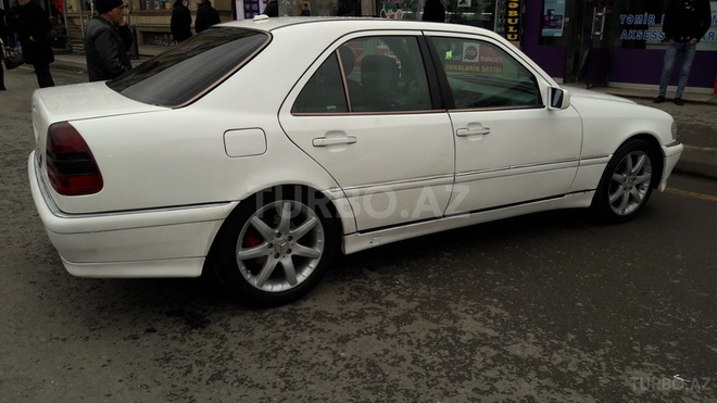 Mercedes C 230 1999, 215,852 km - 2.3 l - Bakı