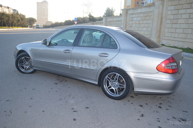Mercedes E 220 2008, 210,000 km - 2.2 l - Bakı