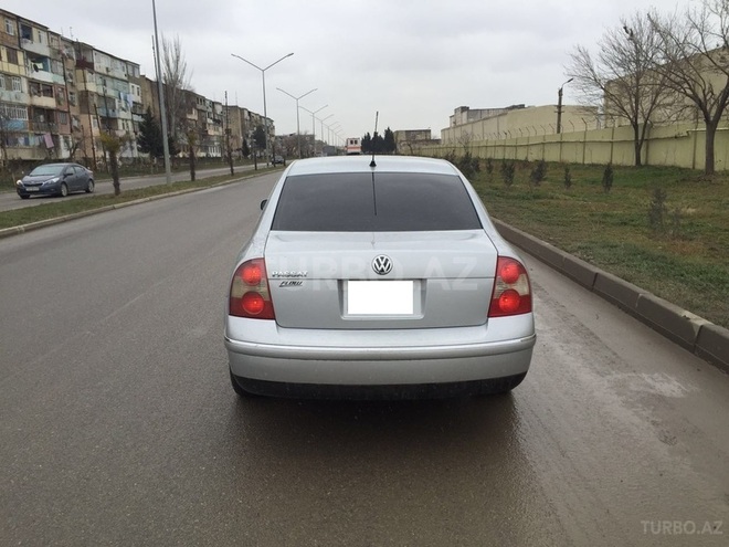 Volkswagen Passat 2001, 230,000 km - 1.8 l - Sumqayıt