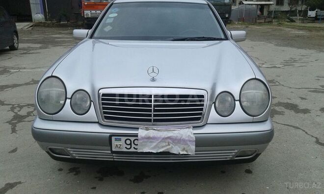 Mercedes E 240 1998, 239,234 km - 2.4 l - Bakı