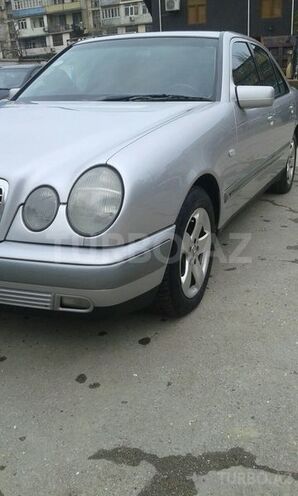 Mercedes E 240 1998, 239,234 km - 2.4 l - Bakı
