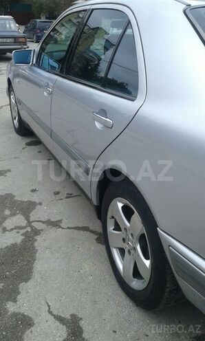 Mercedes E 240 1998, 239,234 km - 2.4 l - Bakı