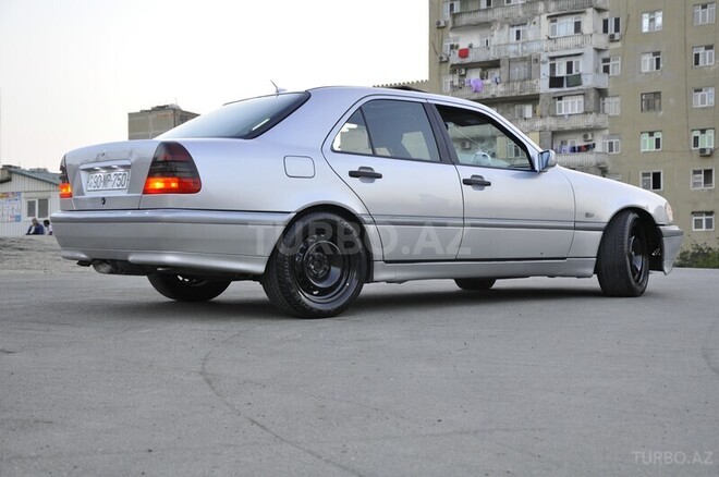 Mercedes C 280 1999, 250,000 km - 2.8 l - Bakı