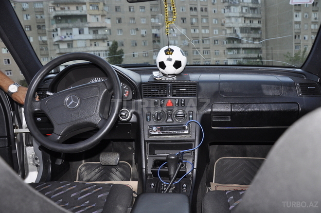 Mercedes C 280 1999, 250,000 km - 2.8 l - Bakı