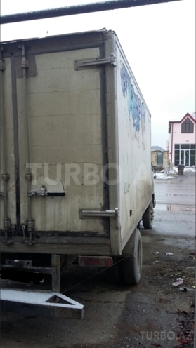 Isuzu NPR 66 L 1998, 300,000 km - 0.4 л - Quba