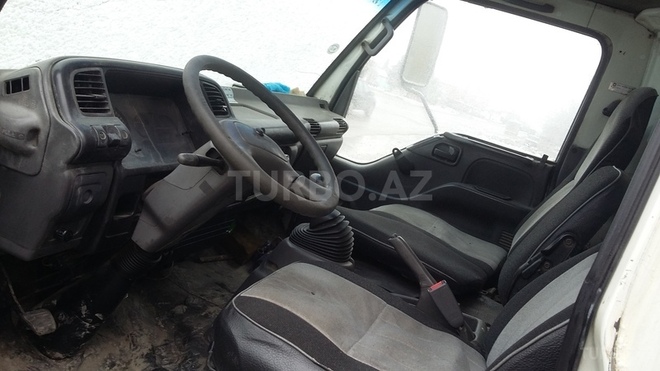 Isuzu NPR 66 L 1998, 300,000 km - 0.4 л - Quba
