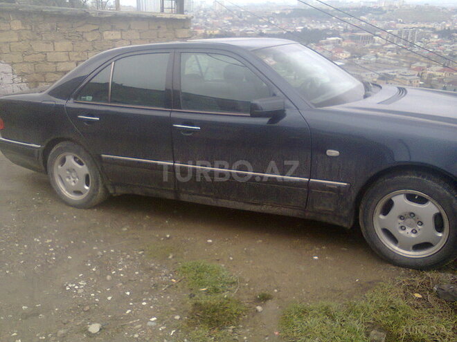 Mercedes E 280 1997, 250,000 km - 2.8 l - Bakı
