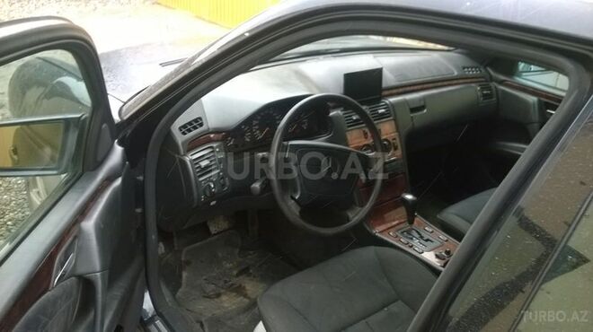 Mercedes E 230 1997, 220,350 km - 2.3 л - Bakı