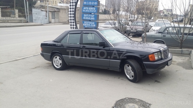Mercedes 190 1990, 290,000 km - 2.0 л - Bakı