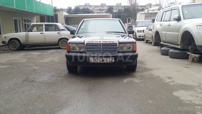 Mercedes 190 1990, 290,000 km - 2.0 л - Bakı