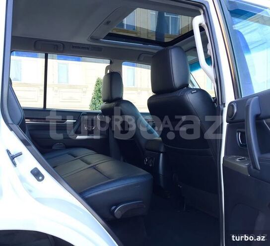 Mitsubishi Pajero 2012, 67,000 km - 3.5 l - Bakı