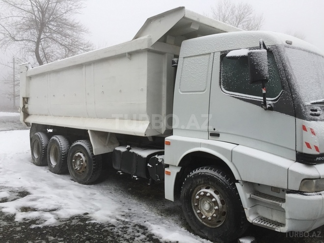 BMC Pro 827 2005, 2,000,000 km - 11.0 л - Qəbələ