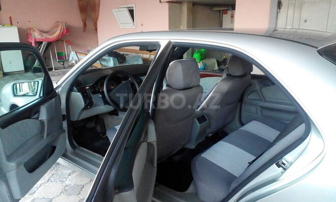 Mercedes E 220 1996, 190,000 km - 2.2 l - Bakı