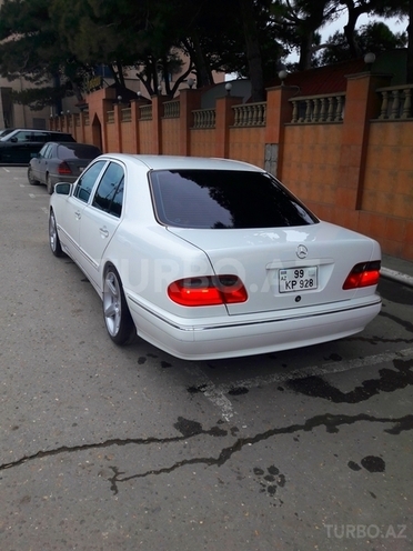 Mercedes E 320 2000, 138,200 km - 3.2 l - Bakı