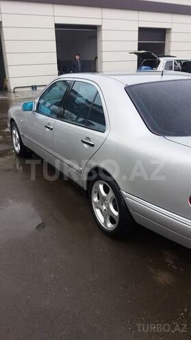 Mercedes E 200 1997, 182,300 km - 2.0 l - Gəncə