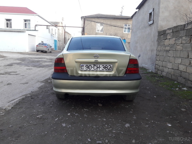 Opel Vectra 1996, 300,000 km - 2.0 l - Sumqayıt