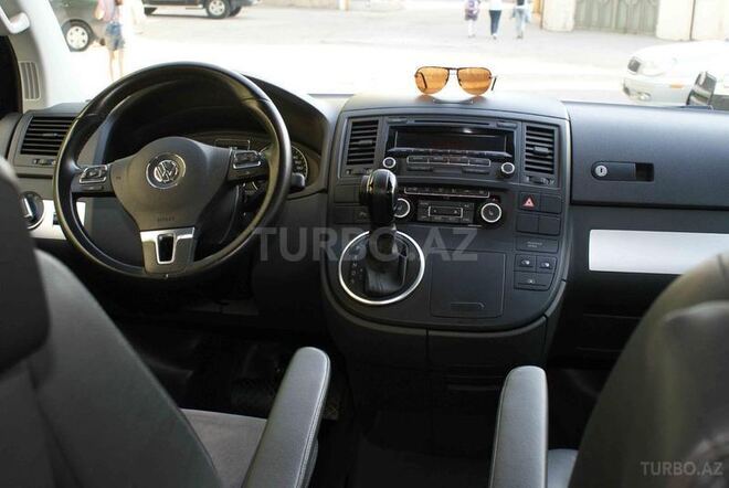 Volkswagen Multivan 2014, 80,000 km - 2.0 l - Bakı