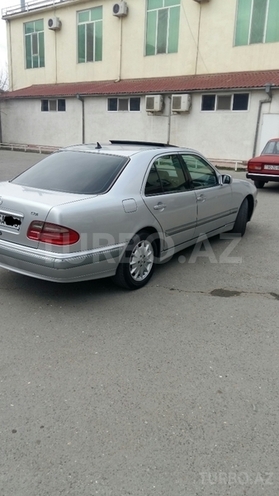 Mercedes E 270 2000, 328,000 km - 2.7 l - Bakı