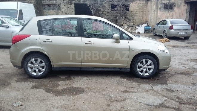 Nissan Tiida 2007, 180,000 km - 1.6 л - Bakı