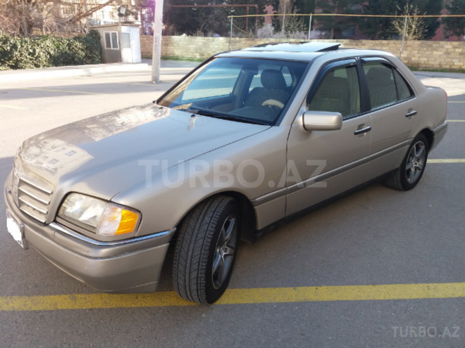 Mercedes C 230 1997, 221,000 km - 2.3 л - Sumqayıt