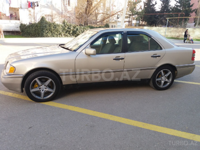 Mercedes C 230 1997, 221,000 km - 2.3 л - Sumqayıt