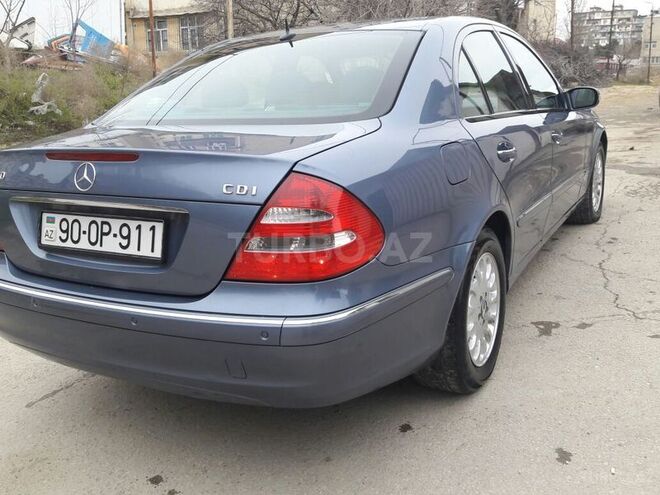 Mercedes E 270 2003, 230,000 km - 2.7 l - Bakı