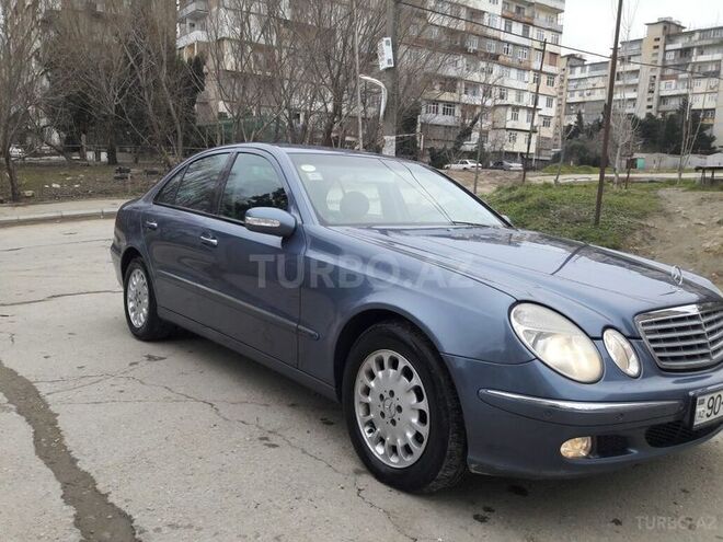 Mercedes E 270 2003, 230,000 km - 2.7 l - Bakı