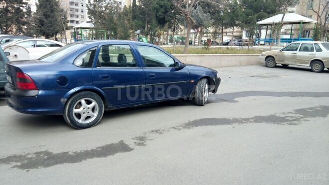 Opel Vectra 1996, 333,333 km - 1.8 l - Bakı