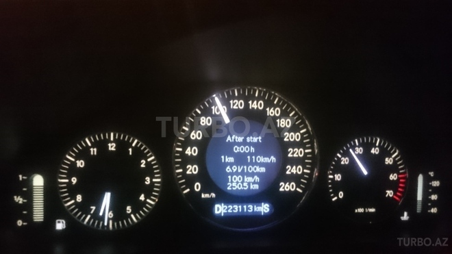Mercedes E 240 2002, 222,000 km - 2.6 l - Bakı