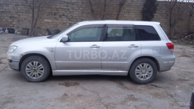 Mitsubishi Airtrek 2002, 256,000 km - 2.0 l - Bakı