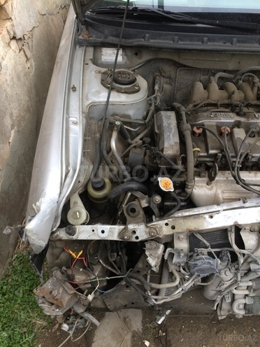 Mazda 626 2000, 200,000 km - 2.0 л - Bakı