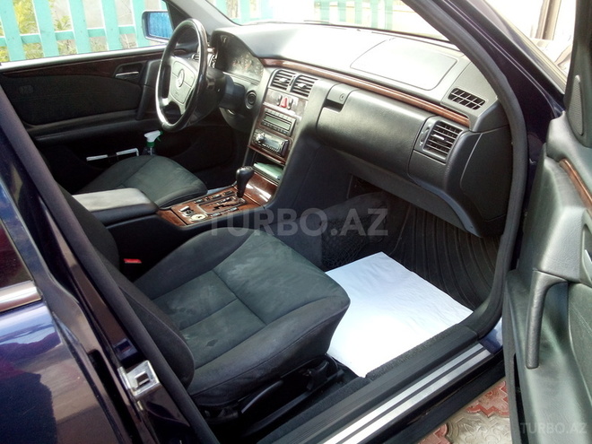 Mercedes E 200 1999, 329,841 km - 2.0 л - Bakı