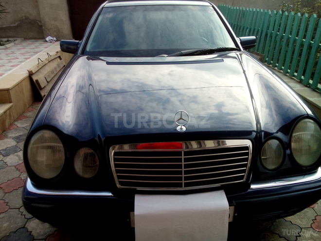 Mercedes E 200 1999, 329,841 km - 2.0 л - Bakı