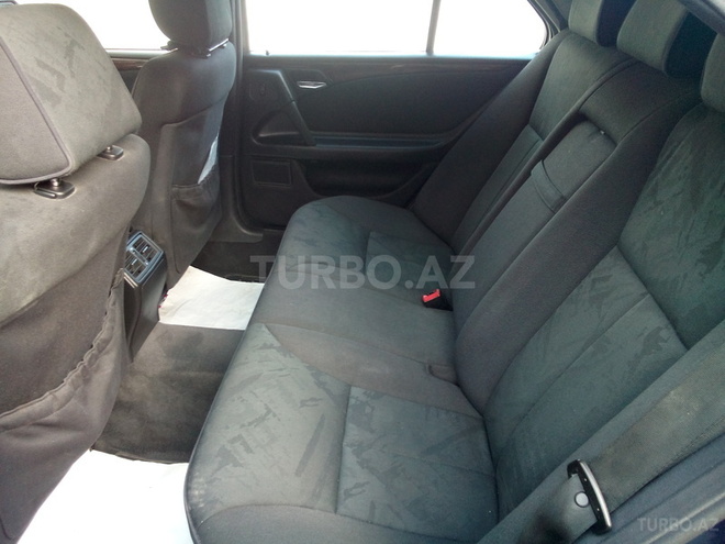 Mercedes E 200 1999, 329,841 km - 2.0 л - Bakı