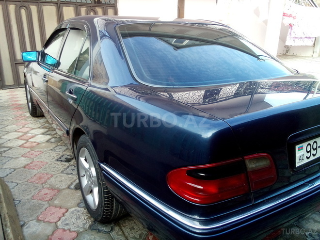 Mercedes E 200 1999, 329,841 km - 2.0 л - Bakı