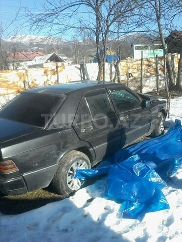 Mercedes 190 1991, 60,000 km - 0.2 l - İsmayıllı