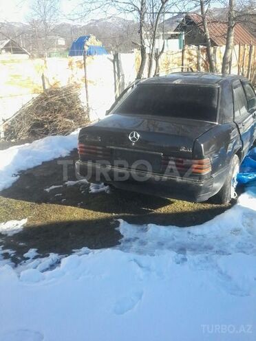 Mercedes 190 1991, 60,000 km - 0.2 l - İsmayıllı