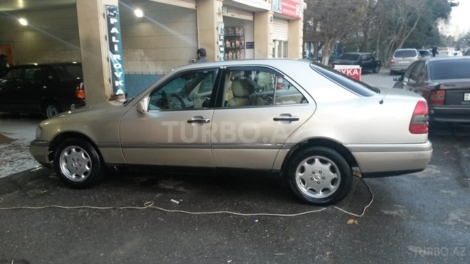 Mercedes C 220 1996, 342,000 km - 2.2 л - Bakı