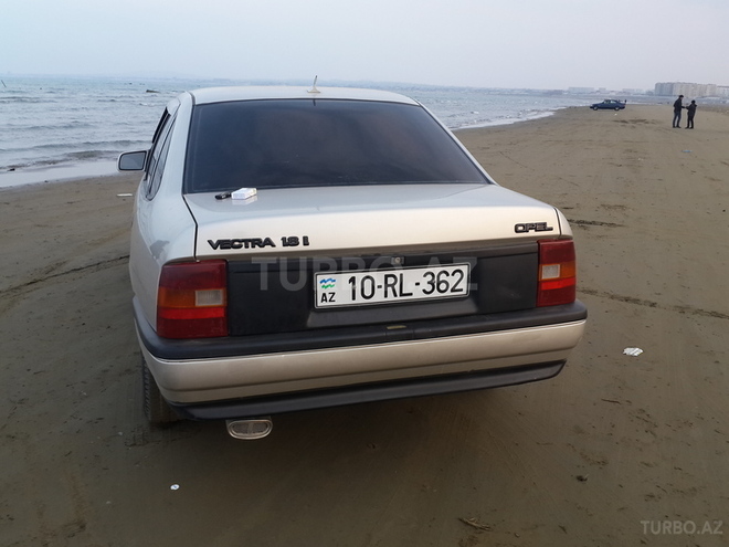 Opel Vectra 1992, 384,250 km - 1.8 l - Sumqayıt