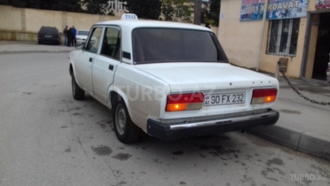 LADA (VAZ) 2107 2009, 200,000 km - 1.6 л - Bakı