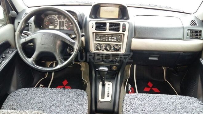 Mitsubishi Pajero io 1999, 194,650 km - 1.8 l - Bakı