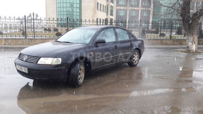 Volkswagen Passat 1997, 165,000 km - 1.8 l - Cəlilabad