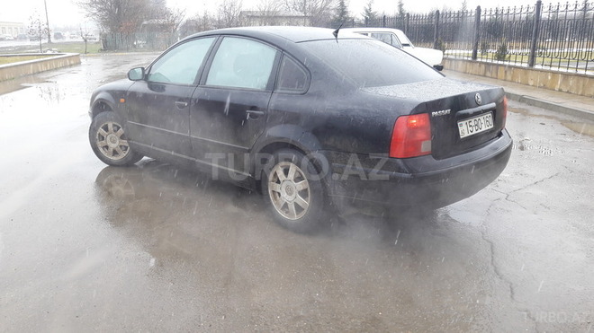 Volkswagen Passat 1997, 165,000 km - 1.8 l - Cəlilabad